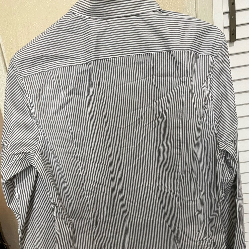 H&M collared button down - Picture 6 of 6